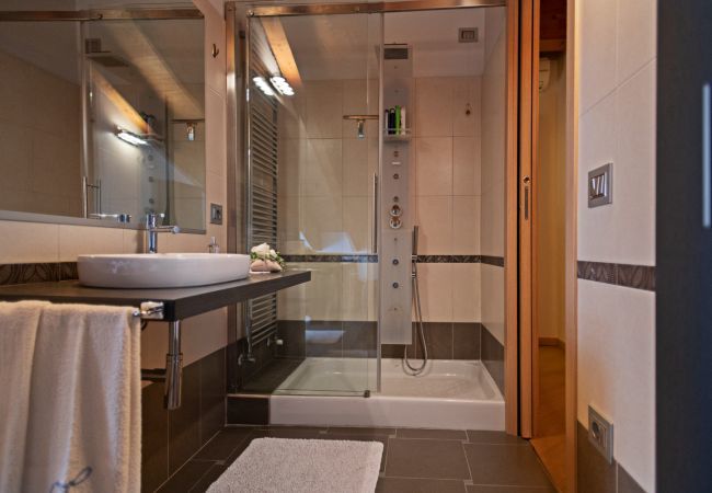 Villa in Lazise - VILLA LOVE Villa in Lazise - VILLA LOVE