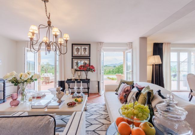 Villa in Montecarlo - Villa Flora Villa in Montecarlo - Villa Flora