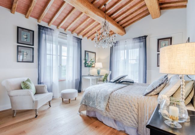 Villa in Montecarlo - Villa Flora Villa in Montecarlo - Villa Flora