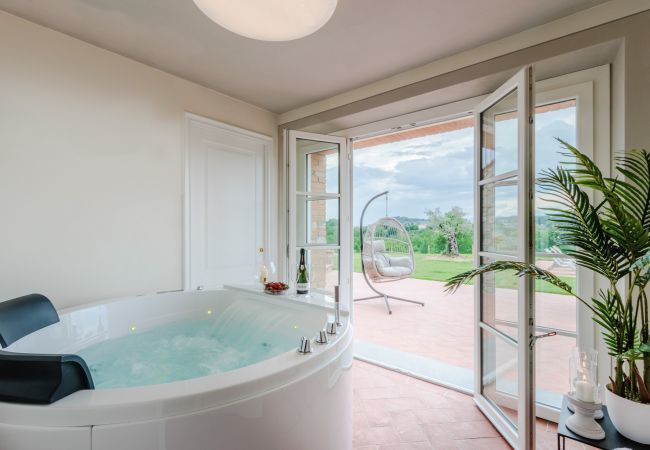 Villa in Montecarlo - Villa Flora Villa in Montecarlo - Villa Flora