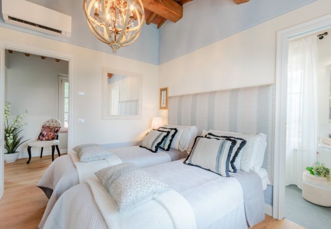 Villa in Montecarlo - Villa Flora Villa in Montecarlo - Villa Flora