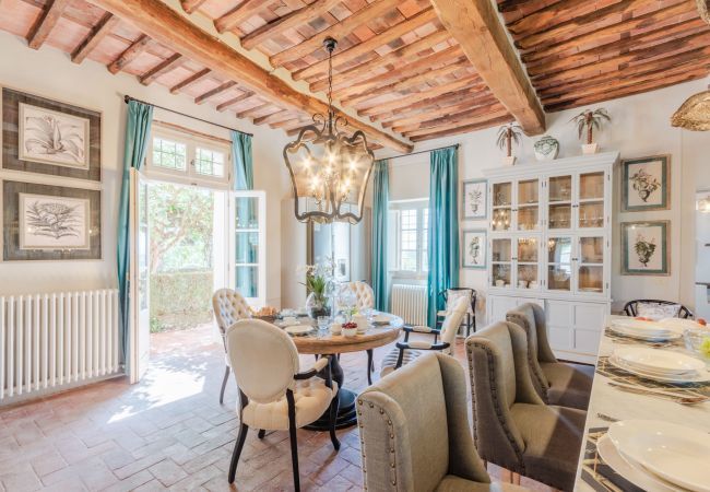 Villa in Lucca - Villa Domus Francigena Villa in Lucca - Villa Domus Francigena