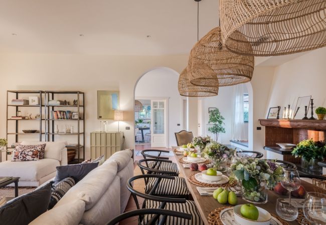 Villa in Pietrasanta - Villa Desiree Villa in Pietrasanta - Villa Desiree