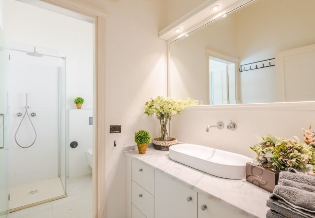 Villa in Pietrasanta - Villa Desiree Villa in Pietrasanta - Villa Desiree