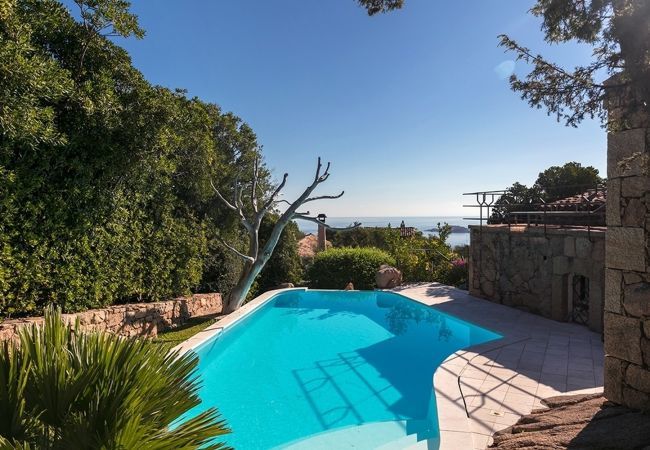 Villa in Porto Cervo - Villa Wave – exquisiter Rückzugsort mit Pool und Meerblick in Pantogia