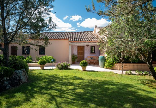 Villa in Porto Cervo - Villa Zenith | Luxus Anwesen mit Pool auf Sardinien