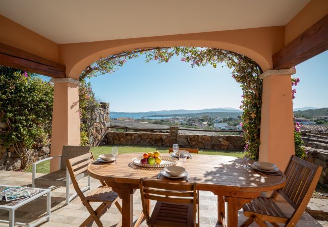 Ferienwohnung in Olbia - I Poggi 4 – charmante Wohnung mit Meerblick in Pittulongu