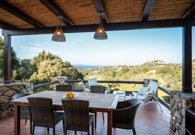 Ferienwohnung in Porto Rotondo - I Lecci 1 – Meerblick und Natur in Porto Rotondo