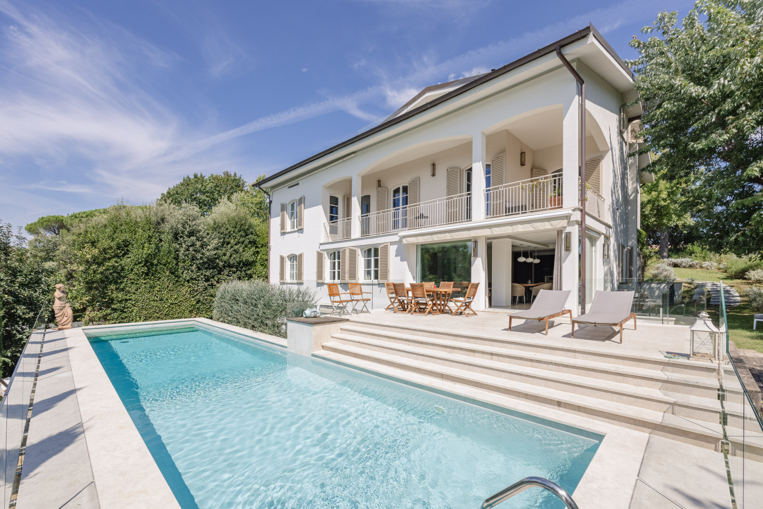 Villa in Lucca - Villa Ivona Modern Luxury Classic Villa with Private Pool and panoramic views in 3 kms from Lucca Walls