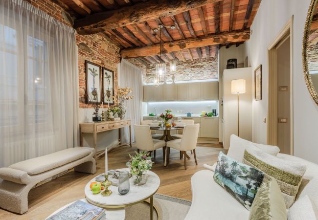 Ferienwohnung in Lucca - Convenient First Floor 2 Bedrooms Apartment With WiFi and Air Condition