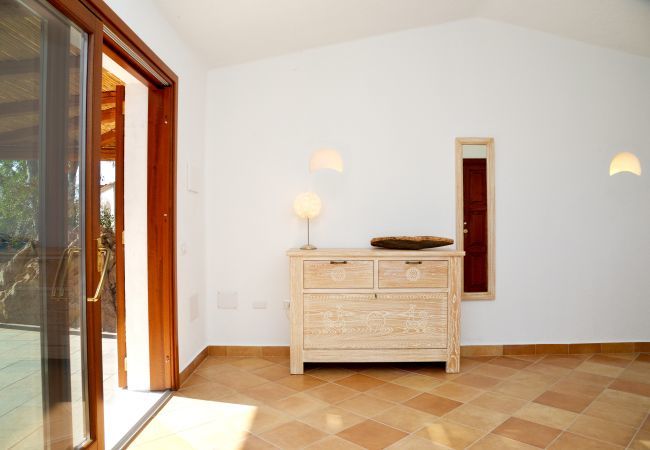 Villa in Palau - Villa Ibiscus – Traditionelles Haus in Porto Raphael mit Meerblick
