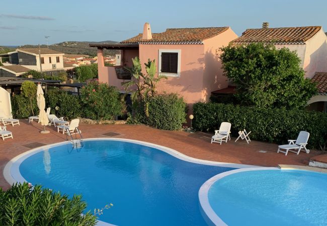 Ferienwohnung in Porto San Paolo - Il Poggio 18 – Ferienhaus mit Pool auf Sardinien