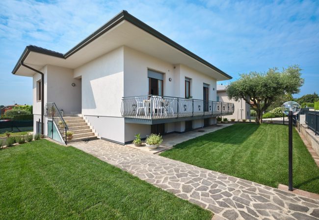 Villa in Lazise - VILLA HARMONY Villa in Lazise - VILLA HARMONY