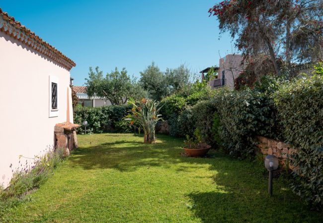 Villa in Porto San Paolo - Villa Pogelia Villa in Porto San Paolo - Villa Pogelia