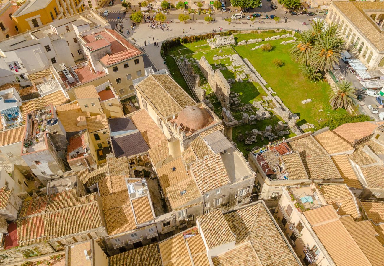 Ferienwohnung in Siracusa - Dione design apartments, two bedrooms and terrace