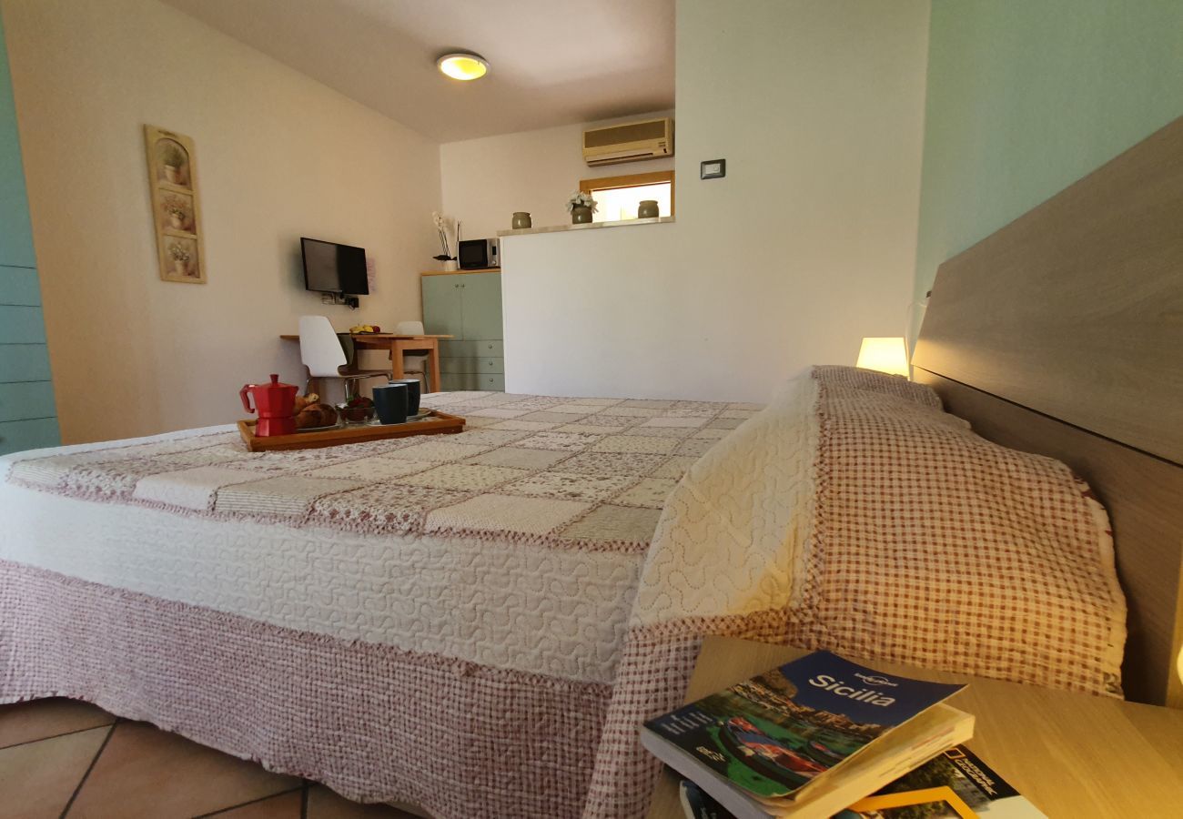 Studio in Lazise - Regarda - Studio Residence Allegra mit Pool, Wlan, Garten mit Grillplatz