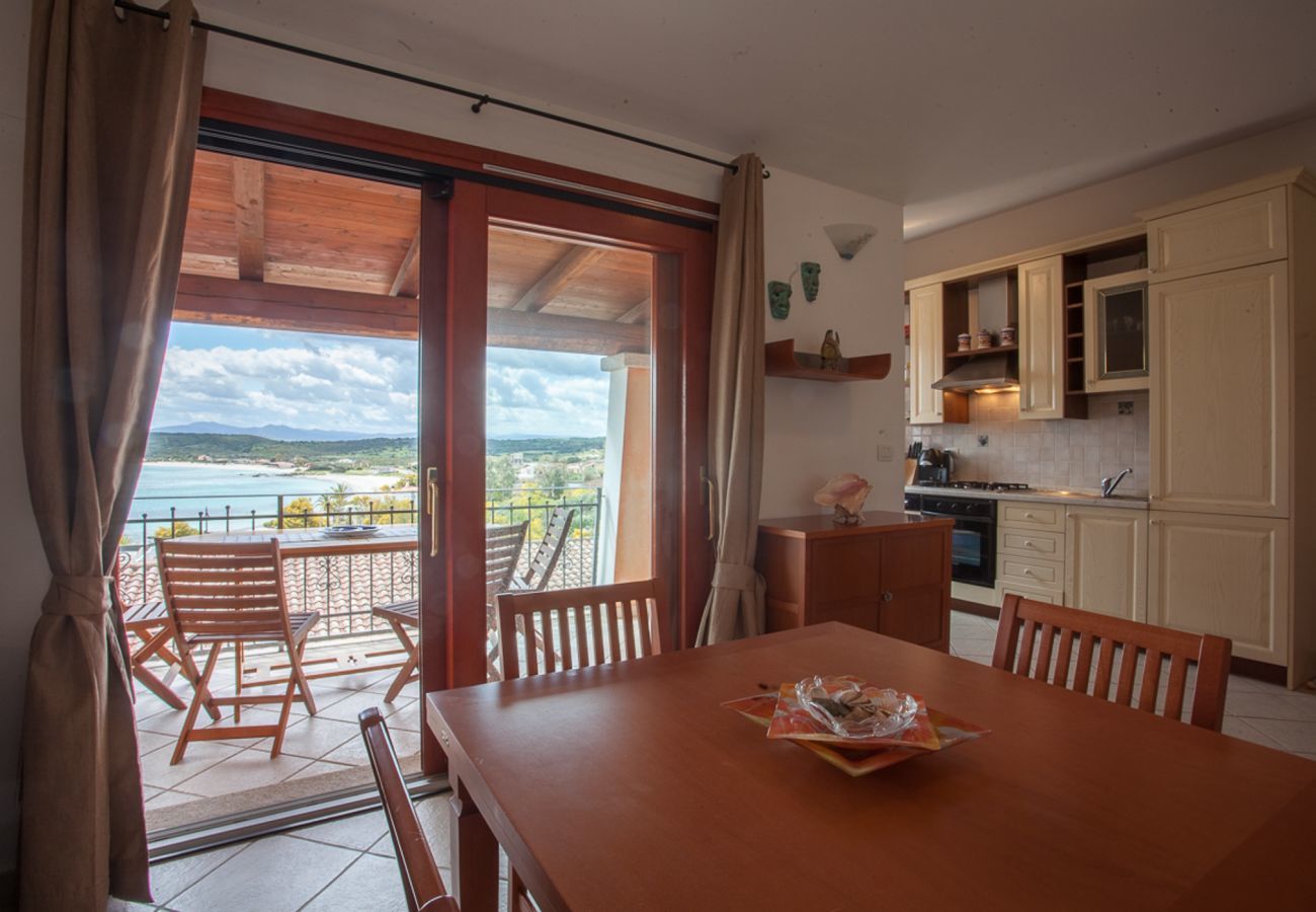 Ferienwohnung in Olbia - Maestrale Flat - direkt vor dem Strand von Lo Squalo