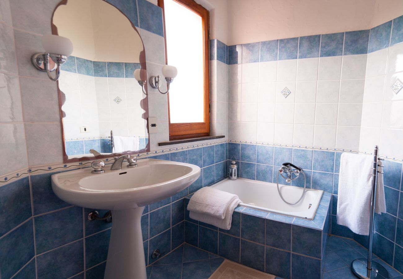 Chalet in Olbia - Villa Bados 6