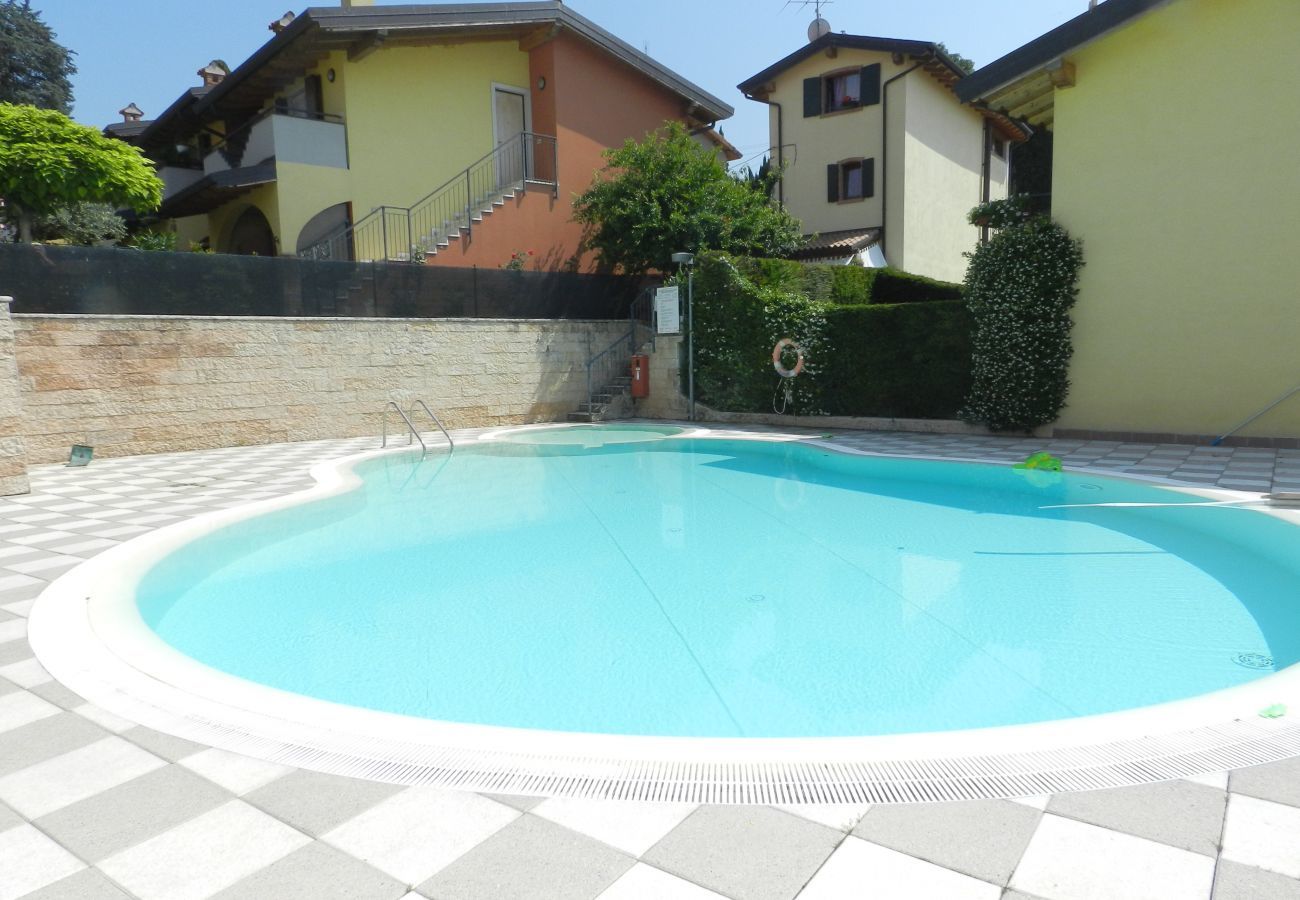 Wohnung in Lazise - Regarda - Wohnung L'Archetto mit privat Garten, WLan, Pool