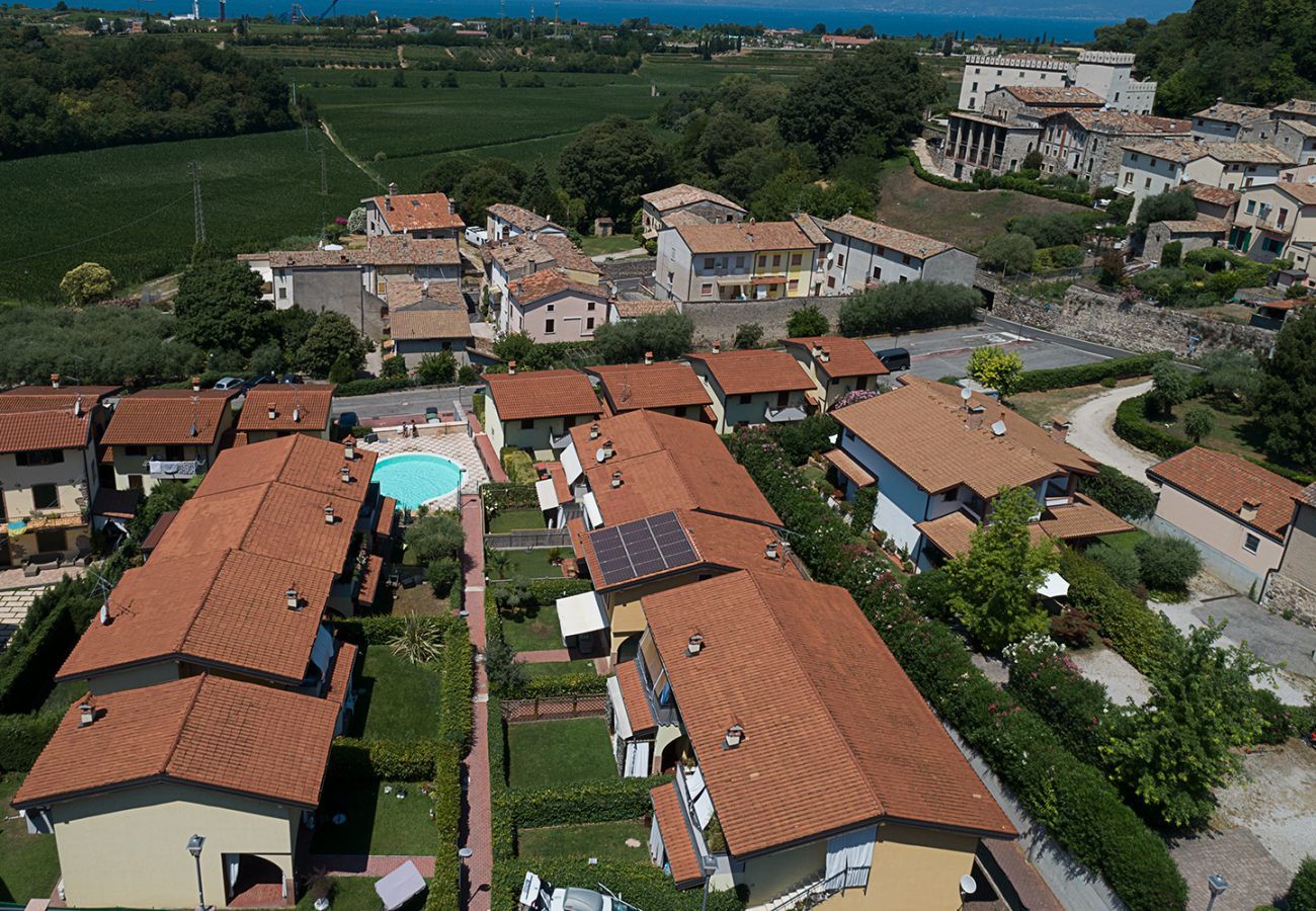 Ferienwohnung in Lazise - Regarda - Wohnung L'Archetto mit privat Garten, WLan, Pool