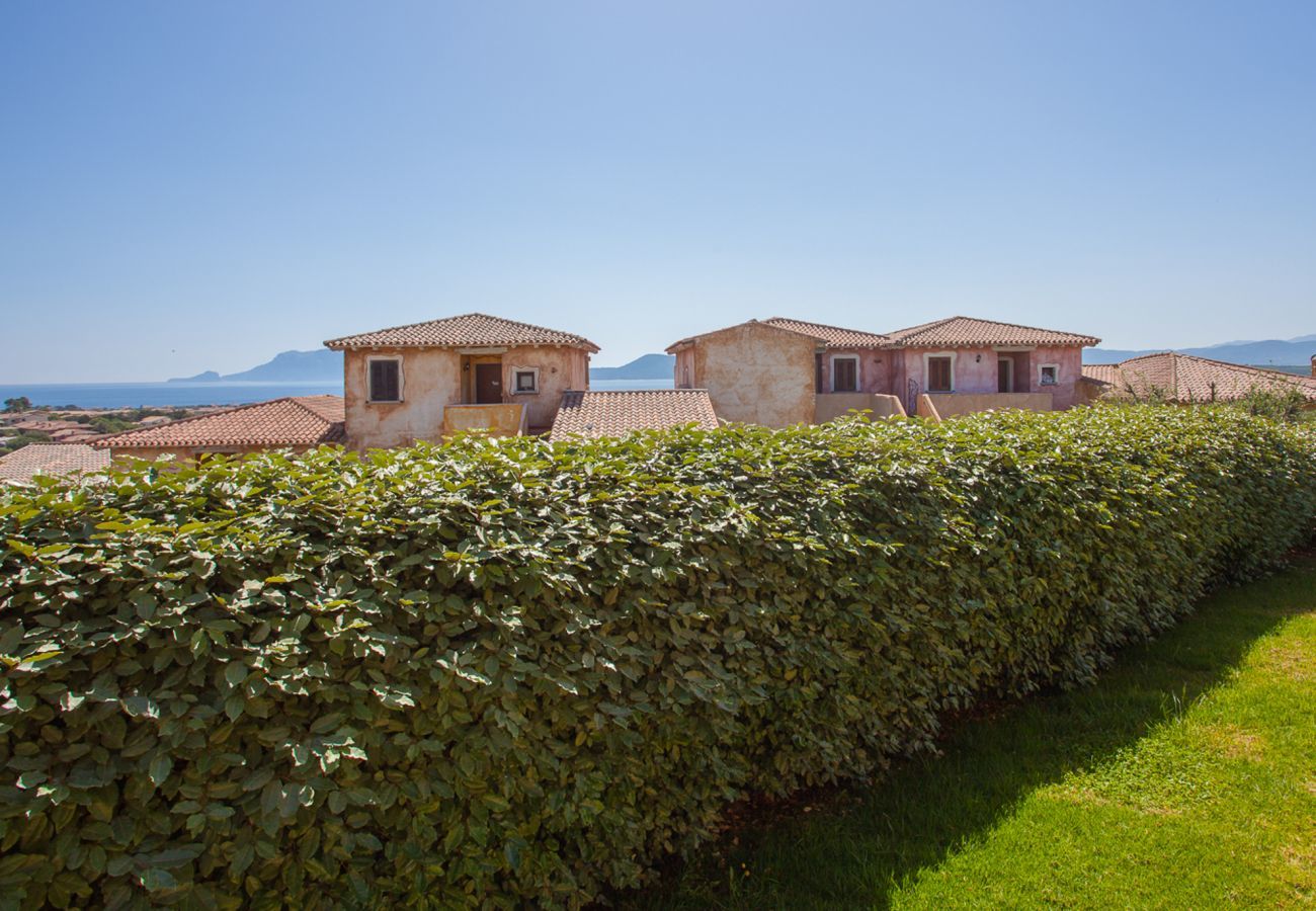 Ferienwohnung in Olbia - Belvedere Suite G - Wohnung mit Pool in Pittulongu