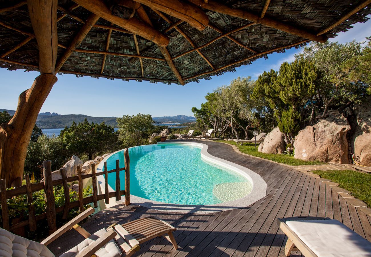 Villa in Porto Rotondo - Villa Sa Jaga - Infinity-Pool mit Blick auf den Sonnenuntergang, Porto Rotondo