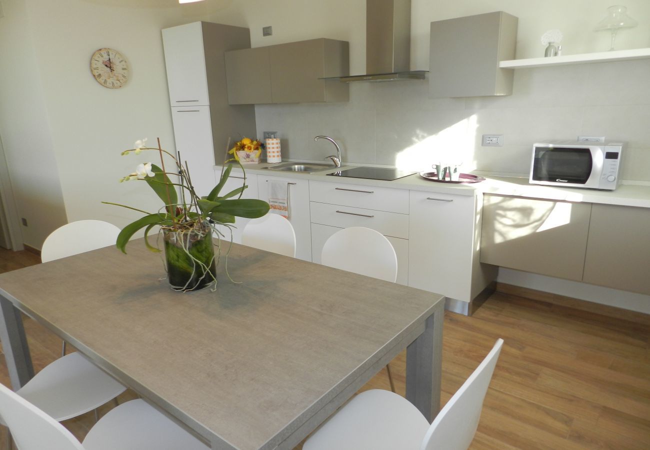 Villa in Bardolino - Regarda - Villa Alba in Bardolino mit Seeblick, WLan und Privat Garten