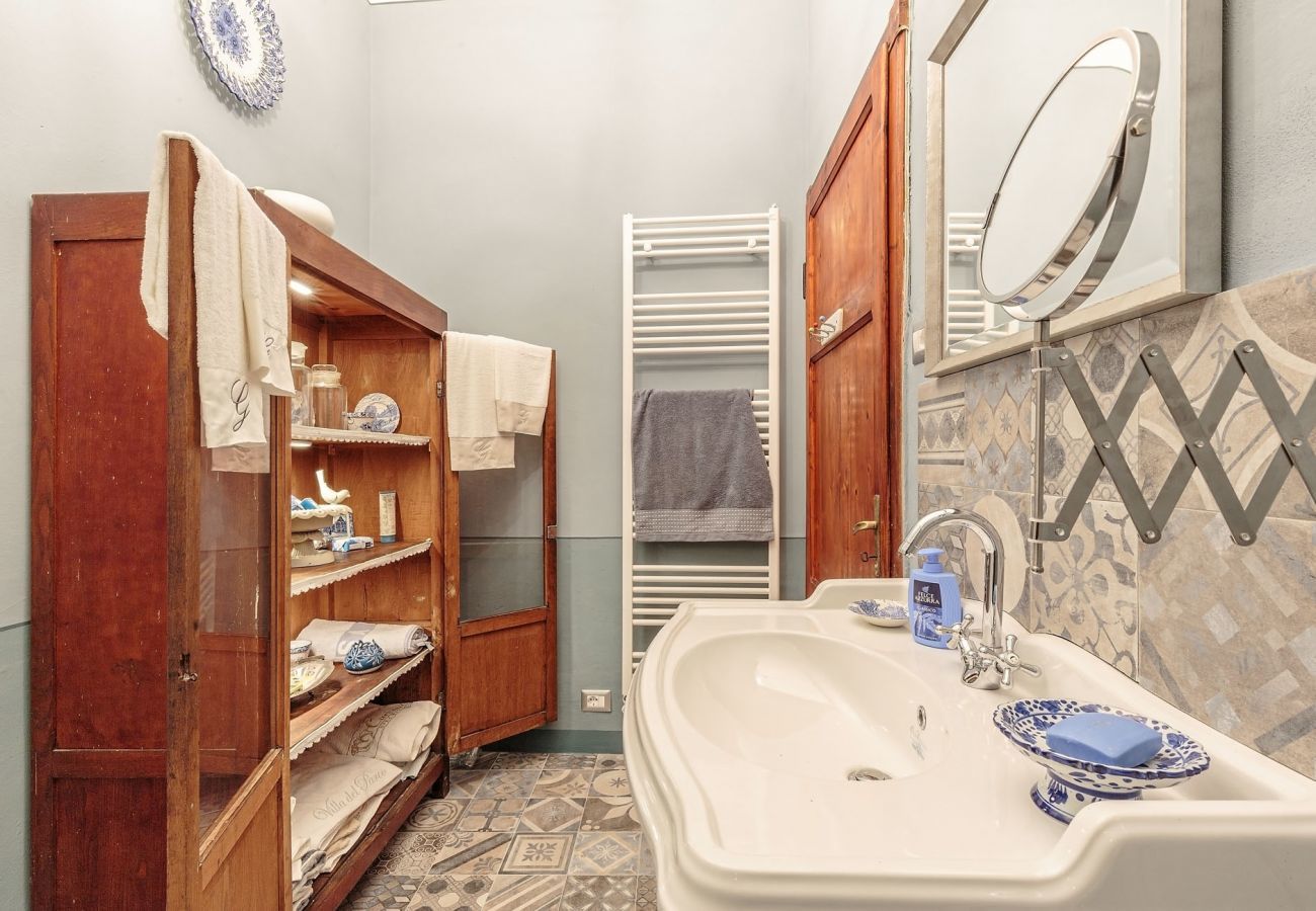 Villa in Barga - Villa Zia Franca