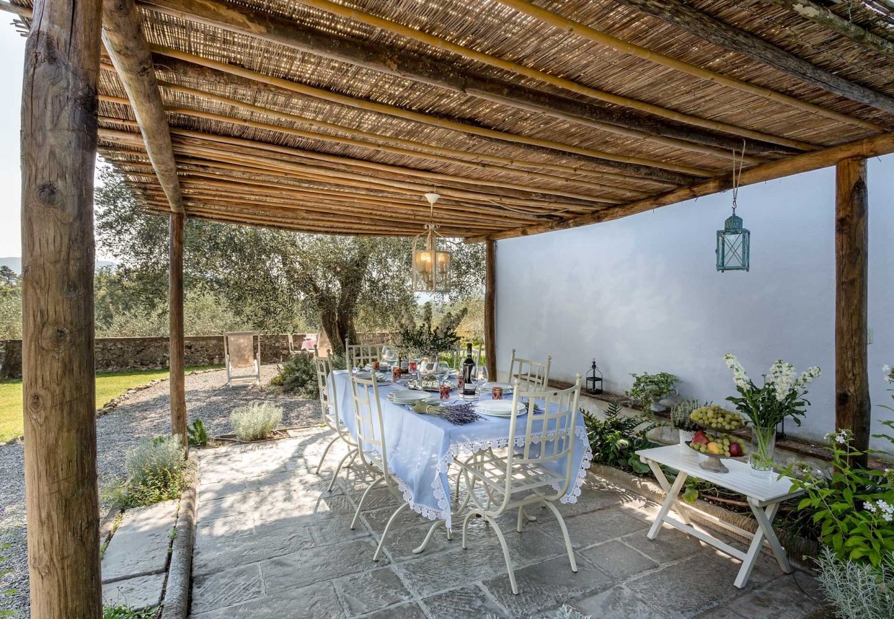 Villa in Lucca - VILLA QUERCIABELLA: Charm, Style and Pool on the Hills of Lucca