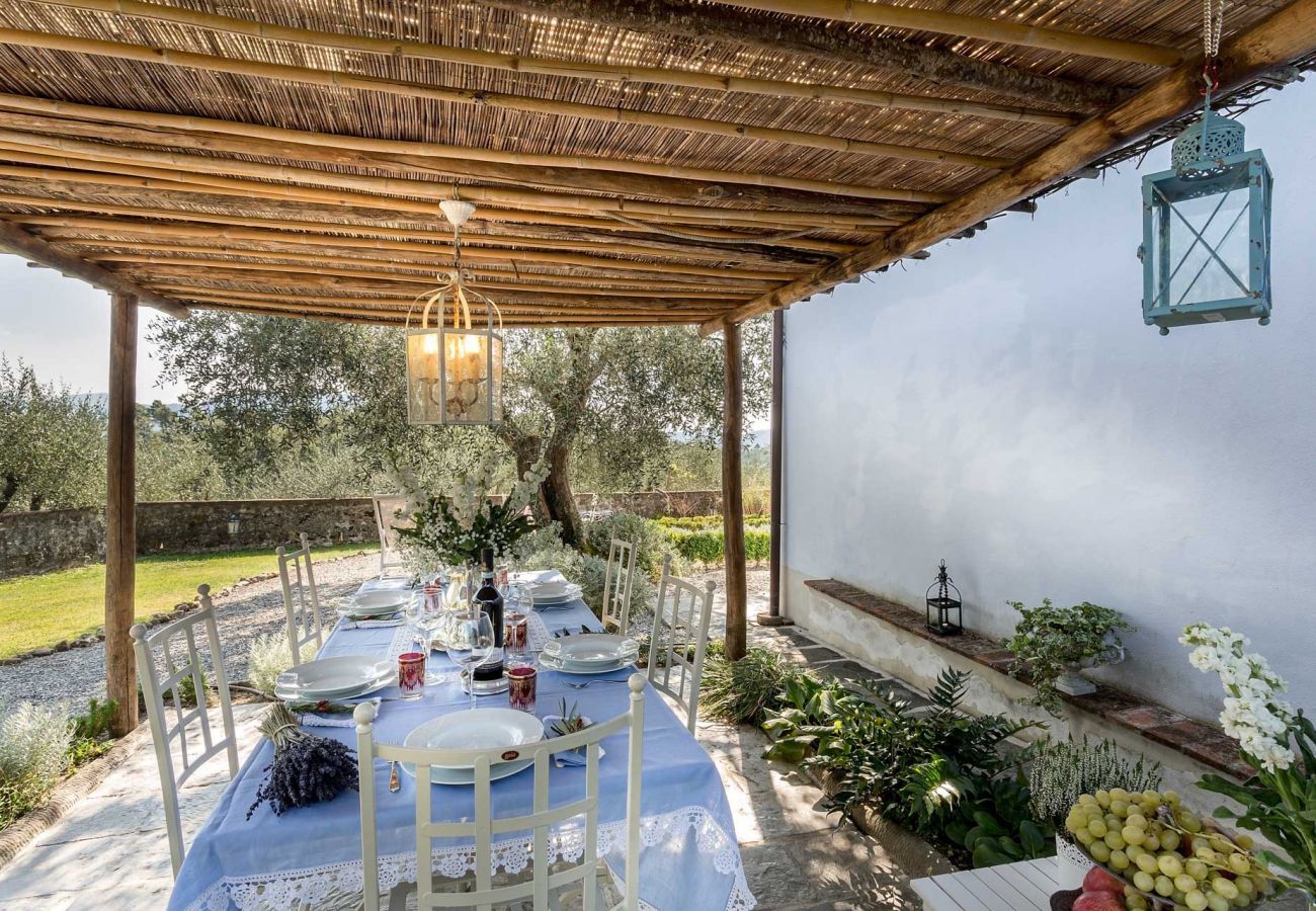 Villa in Lucca - VILLA QUERCIABELLA: Charm, Style and Pool on the Hills of Lucca