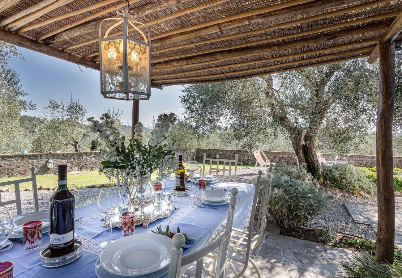 Villa in Lucca - VILLA QUERCIABELLA: Charm, Style and Pool on the Hills of Lucca