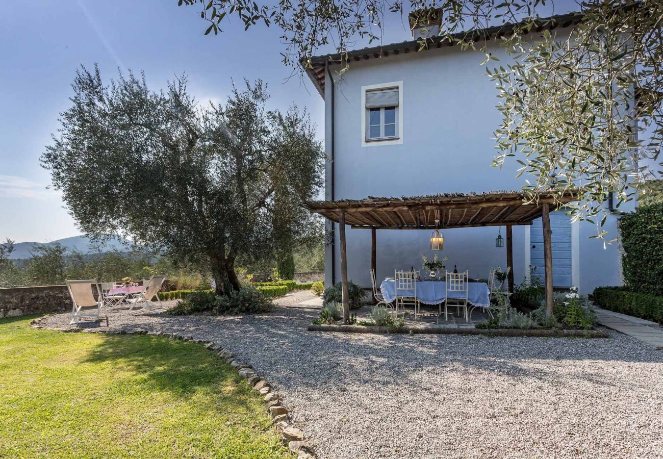Villa in Lucca - VILLA QUERCIABELLA: Charm, Style and Pool on the Hills of Lucca