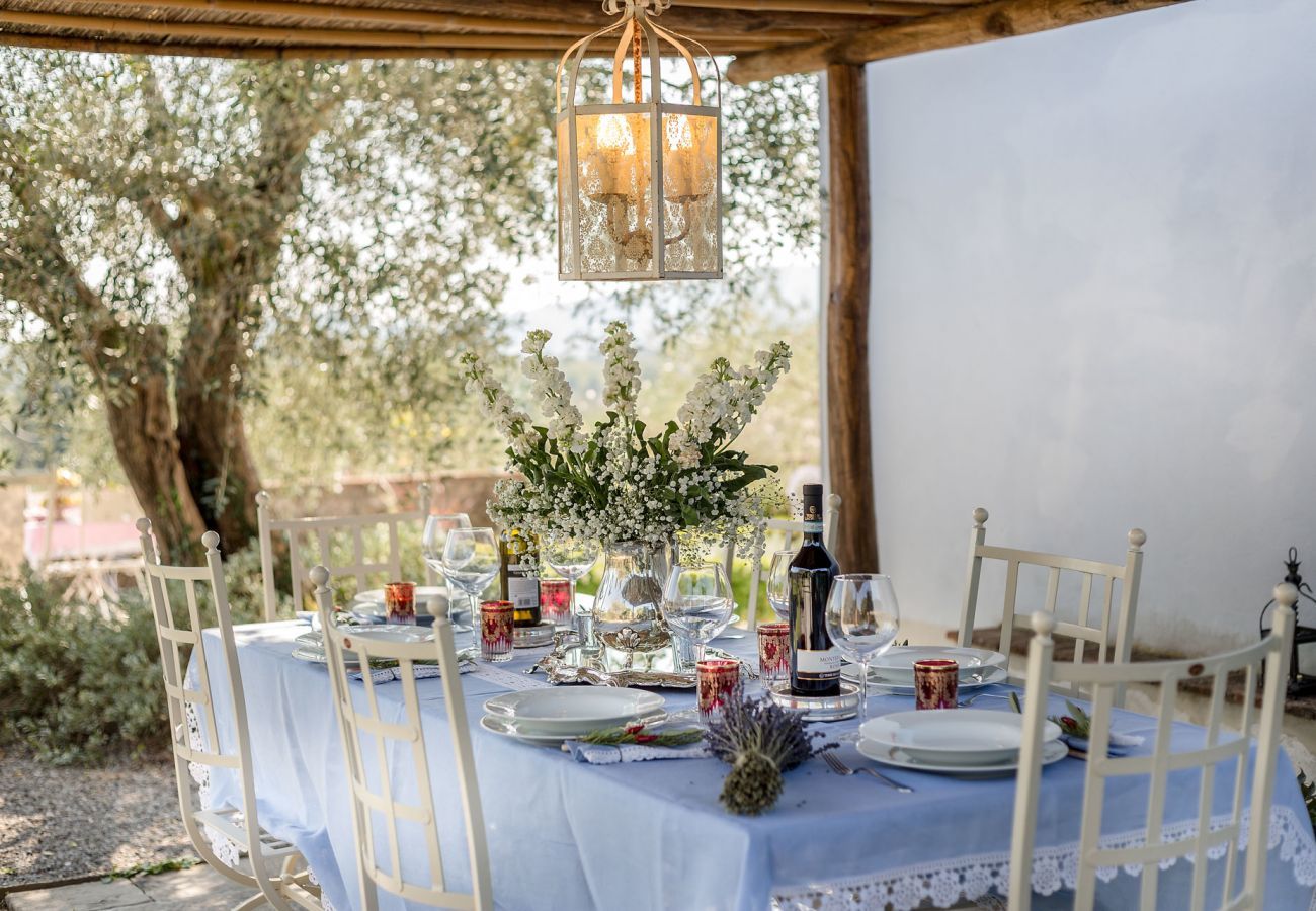 Villa in Lucca - VILLA QUERCIABELLA: Charm, Style and Pool on the Hills of Lucca