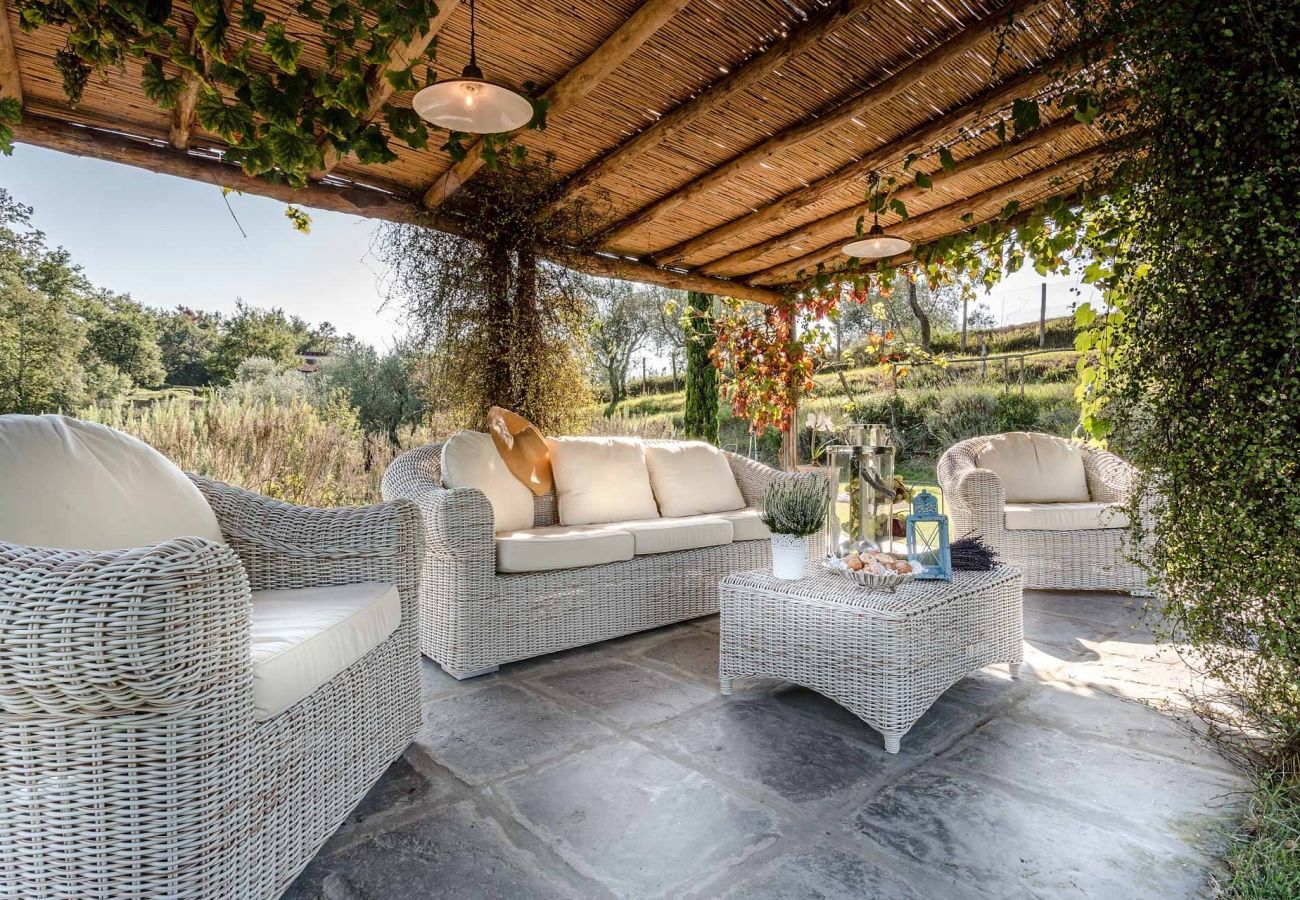 Villa in Lucca - VILLA QUERCIABELLA: Charm, Style and Pool on the Hills of Lucca