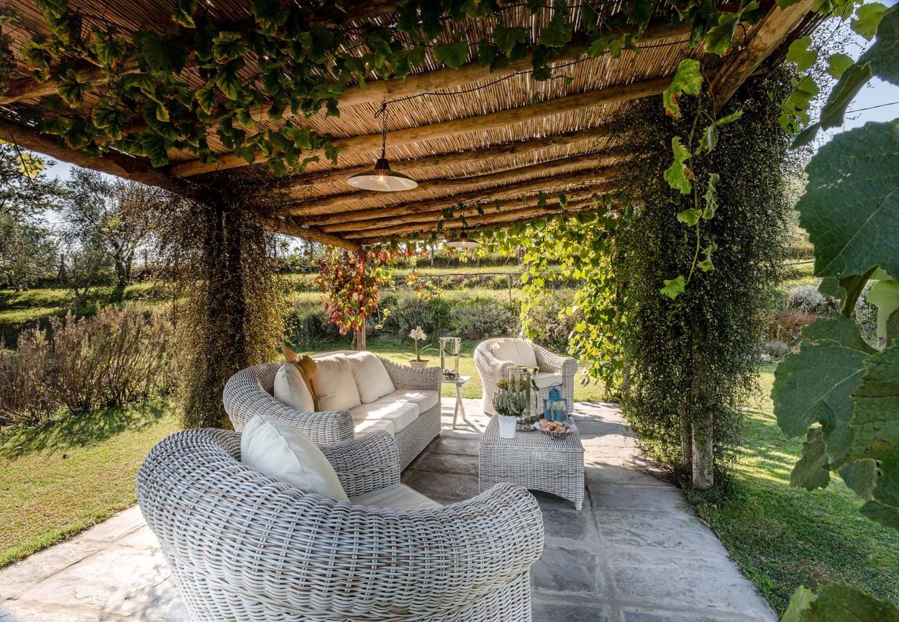 Villa in Lucca - VILLA QUERCIABELLA: Charm, Style and Pool on the Hills of Lucca