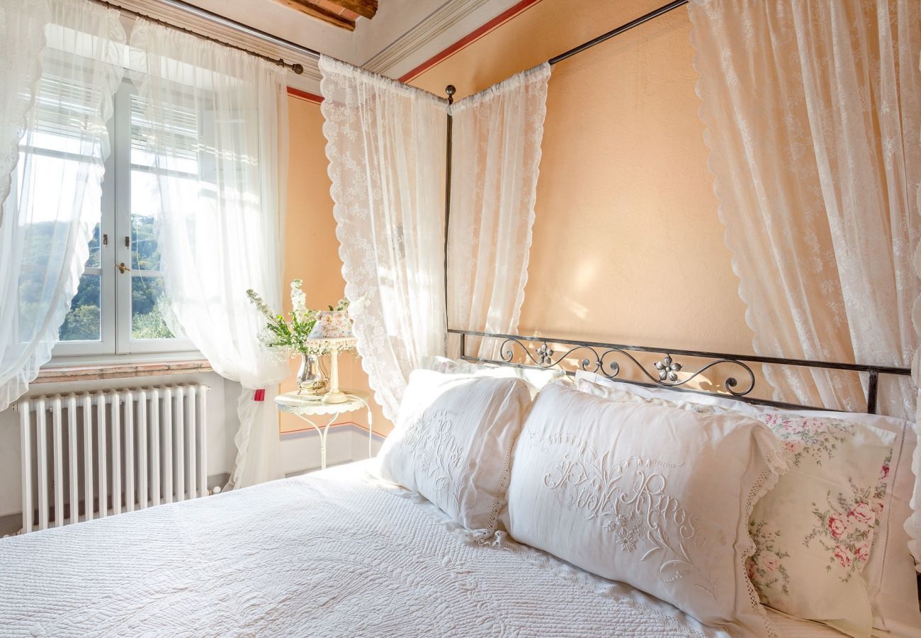 Villa in Lucca - VILLA QUERCIABELLA: Charm, Style and Pool on the Hills of Lucca
