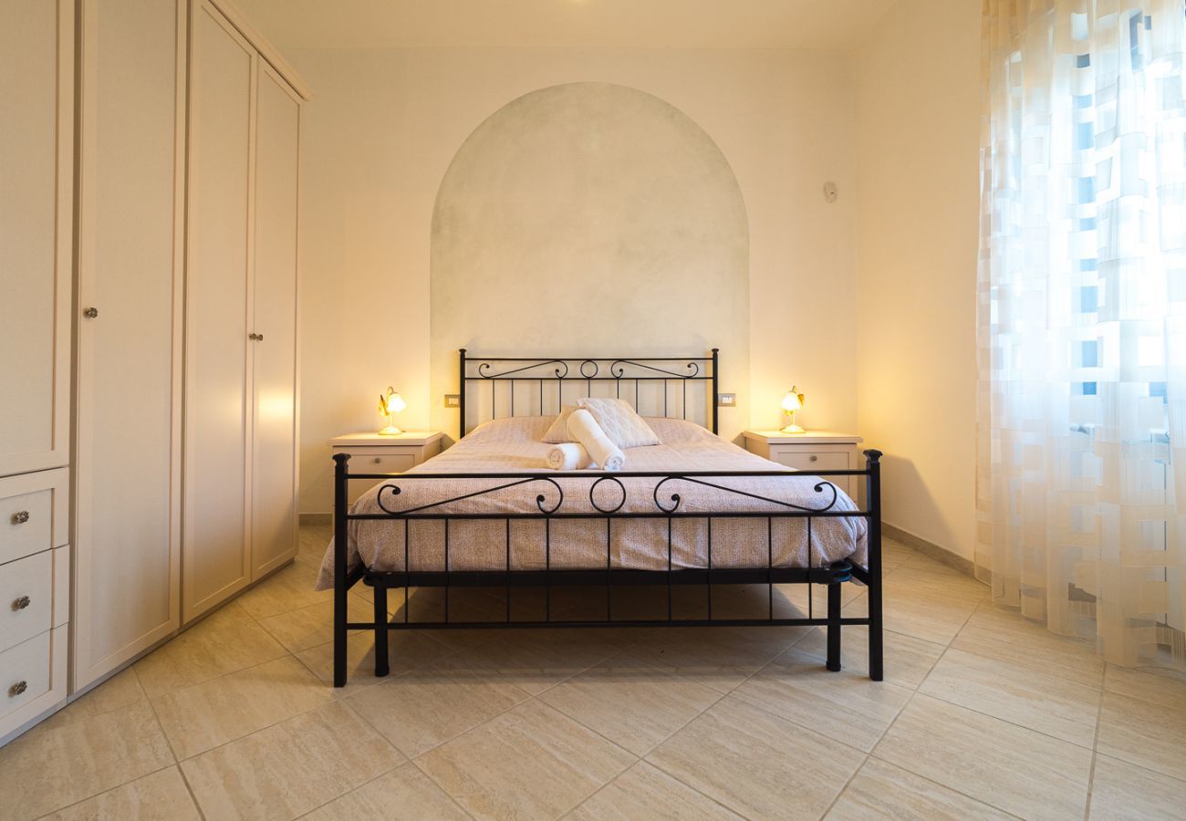 Chalet in Olbia - Domus Tilibbas - Einzelvilla, Suiten mit 3 Schlafzimmern