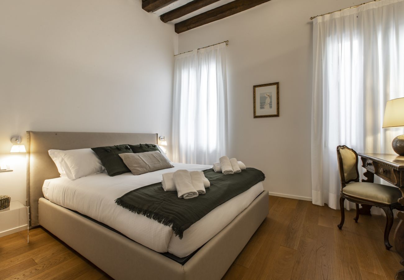 Ferienwohnung in Venedig - Ca' Delle Acque Deluxe Apartment R&R