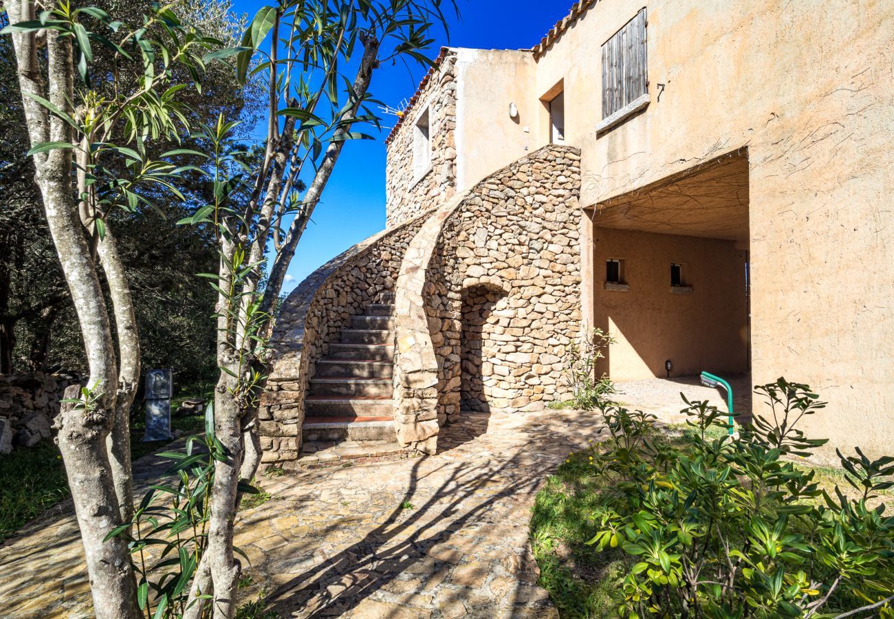 Ferienwohnung in Porto Rotondo - Caletta 16 - Wohnung mit Pool und Panoramablick