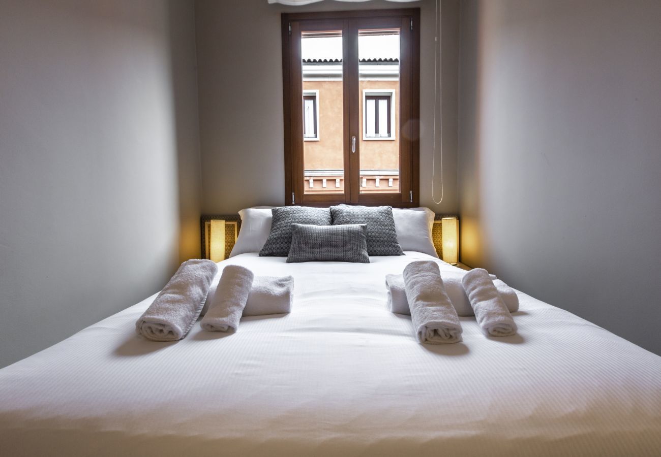 Ferienwohnung in Venedig - Charming Apartment on the Grand Canal R&R