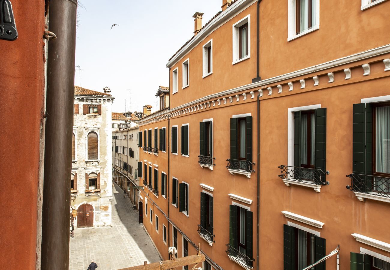 Ferienwohnung in Venedig - Charming Apartment on the Grand Canal R&R