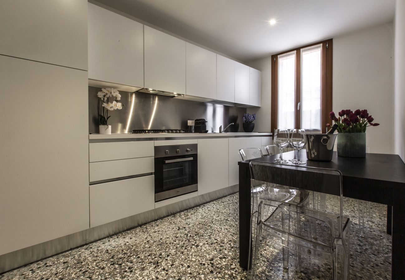 Wohnung in Venedig - Charming Apartment on the Grand Canal R&R
