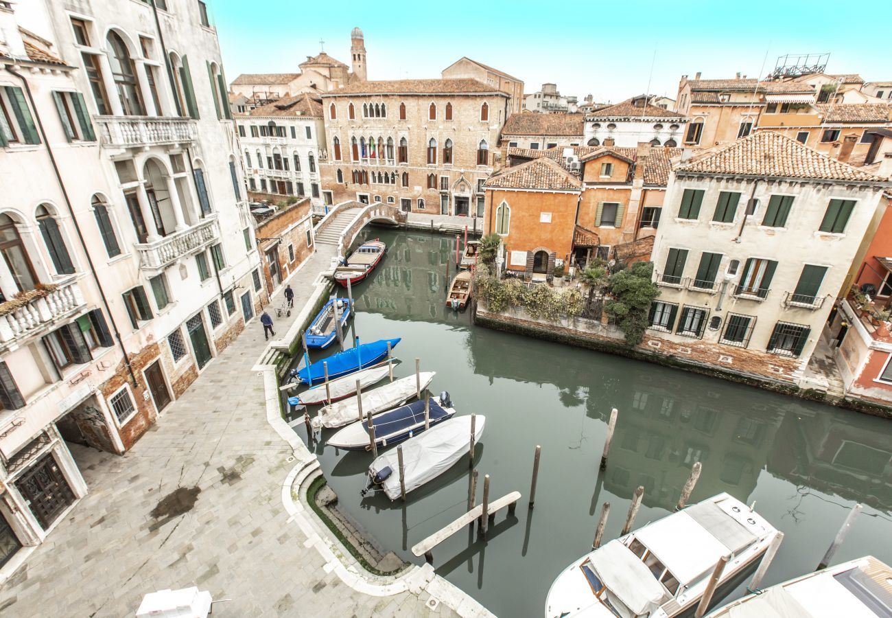 Ferienwohnung in Venedig - San Pantalon Luxury Penthouse R&R