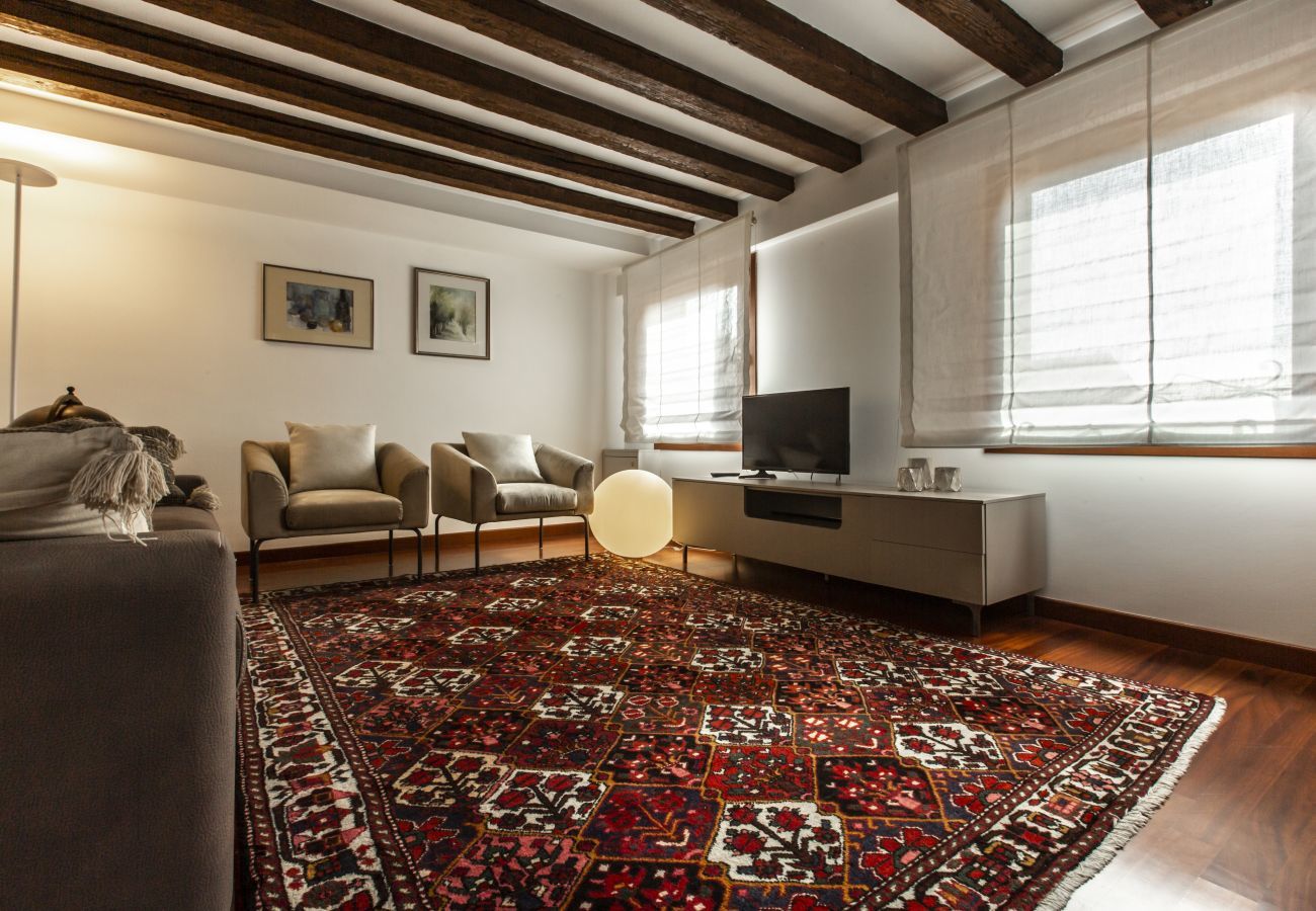 Ferienwohnung in Venedig - San Pantalon Luxury Penthouse R&R