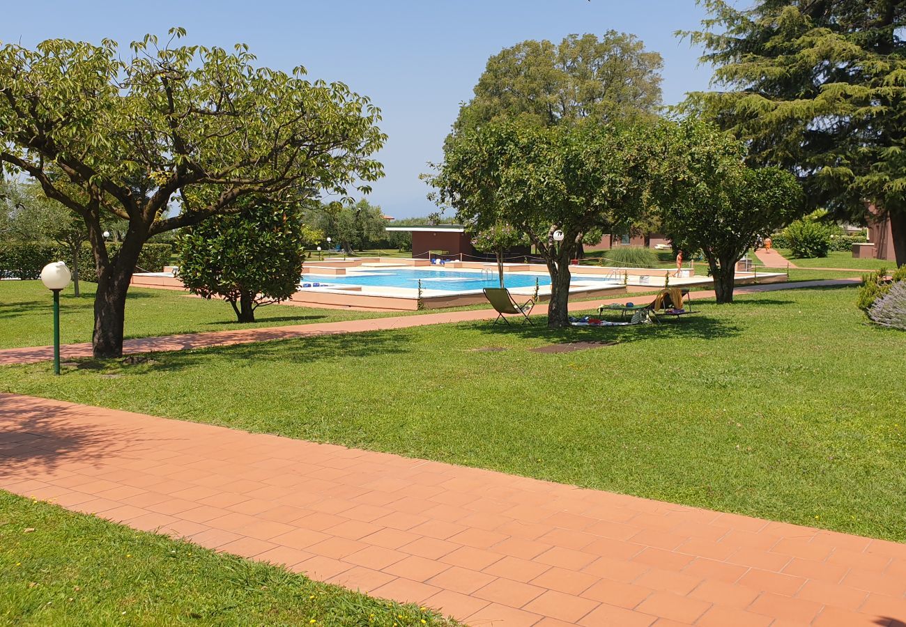 Ferienwohnung in Bardolino - Regarda - Ferienwohnung Blue View 1 mit Pool, Seeblick, Wlan, 1 Schlafzimmer