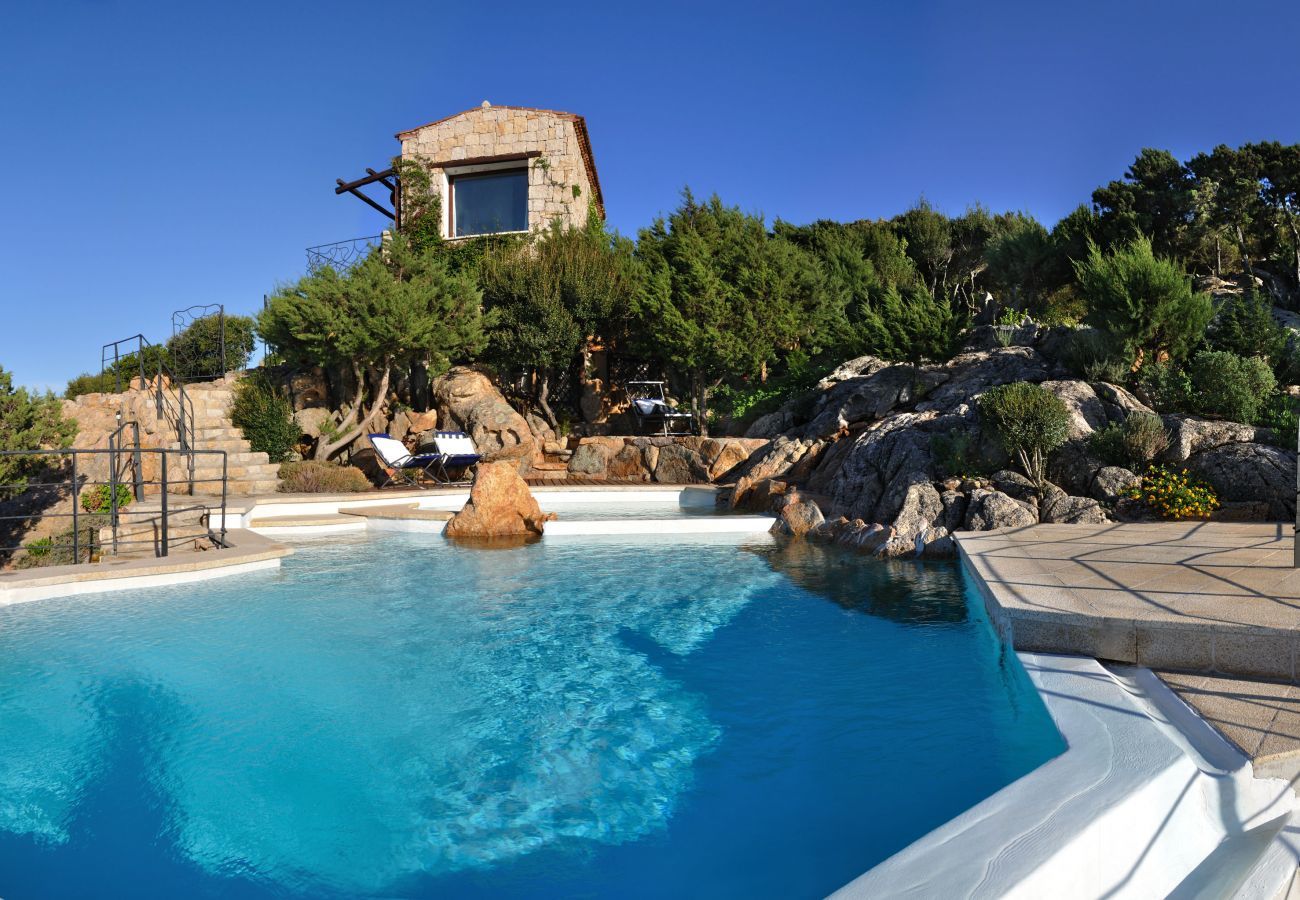 Villa in Baia Sardinia - Villa Quercia - erstaunlicher Rückzugsort mit Pool und Panoramablick