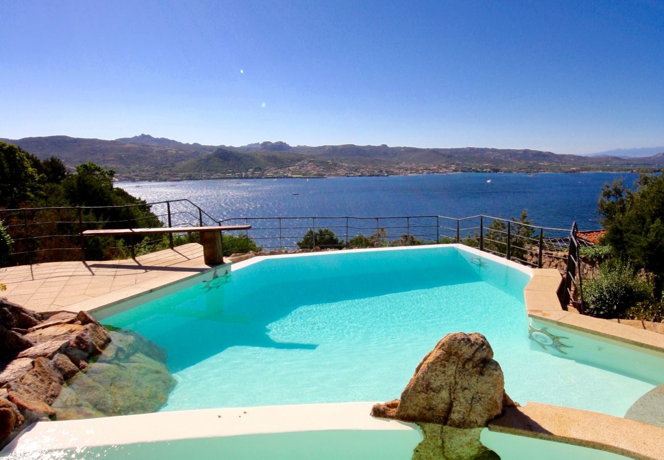 Villa in Baia Sardinia - Villa Quercia - erstaunlicher Rückzugsort mit Pool und Panoramablick