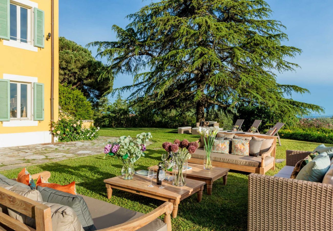 Villa in Montecarlo - Villa Duemani - Pickleball Retreat