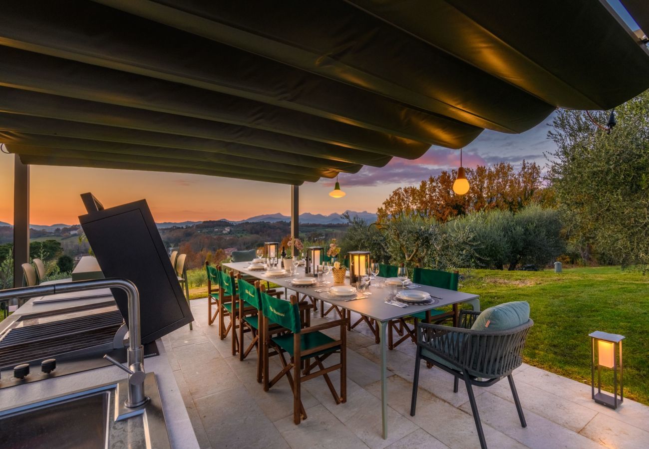 Villa in Montecarlo - Villa Duemani - Pickleball Retreat