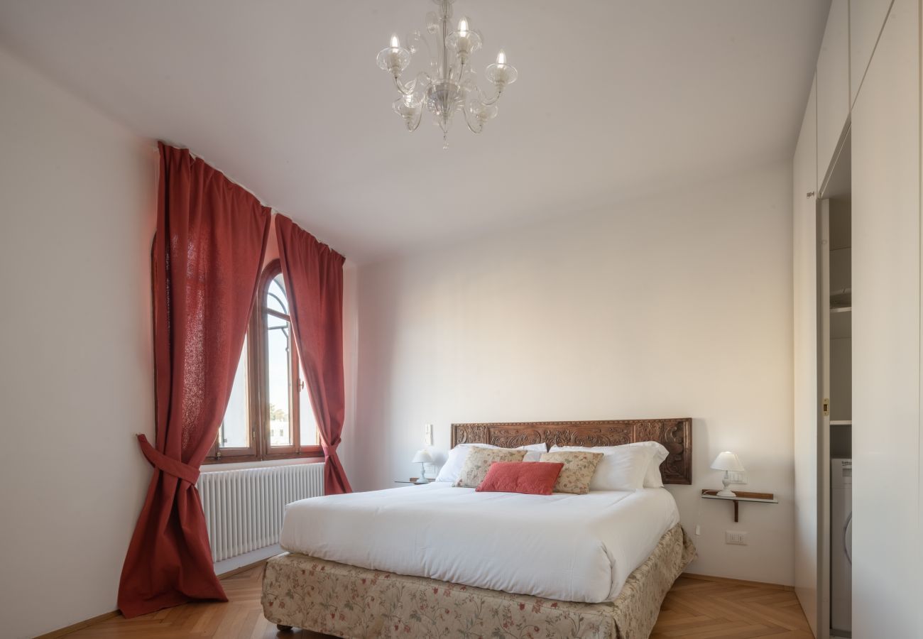 Ferienwohnung in Venedig - Venetian Palace Red Apartment R&R